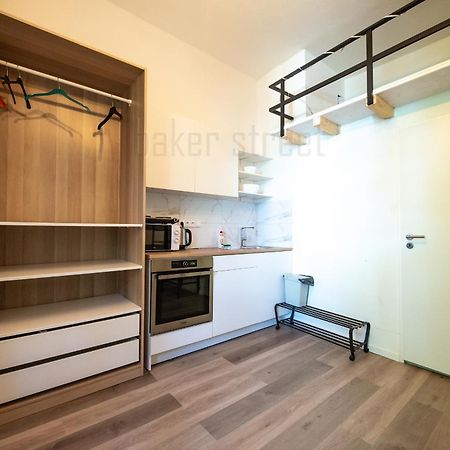 Storey Apartment Close To Metro Palmovka Prague Exterior photo
