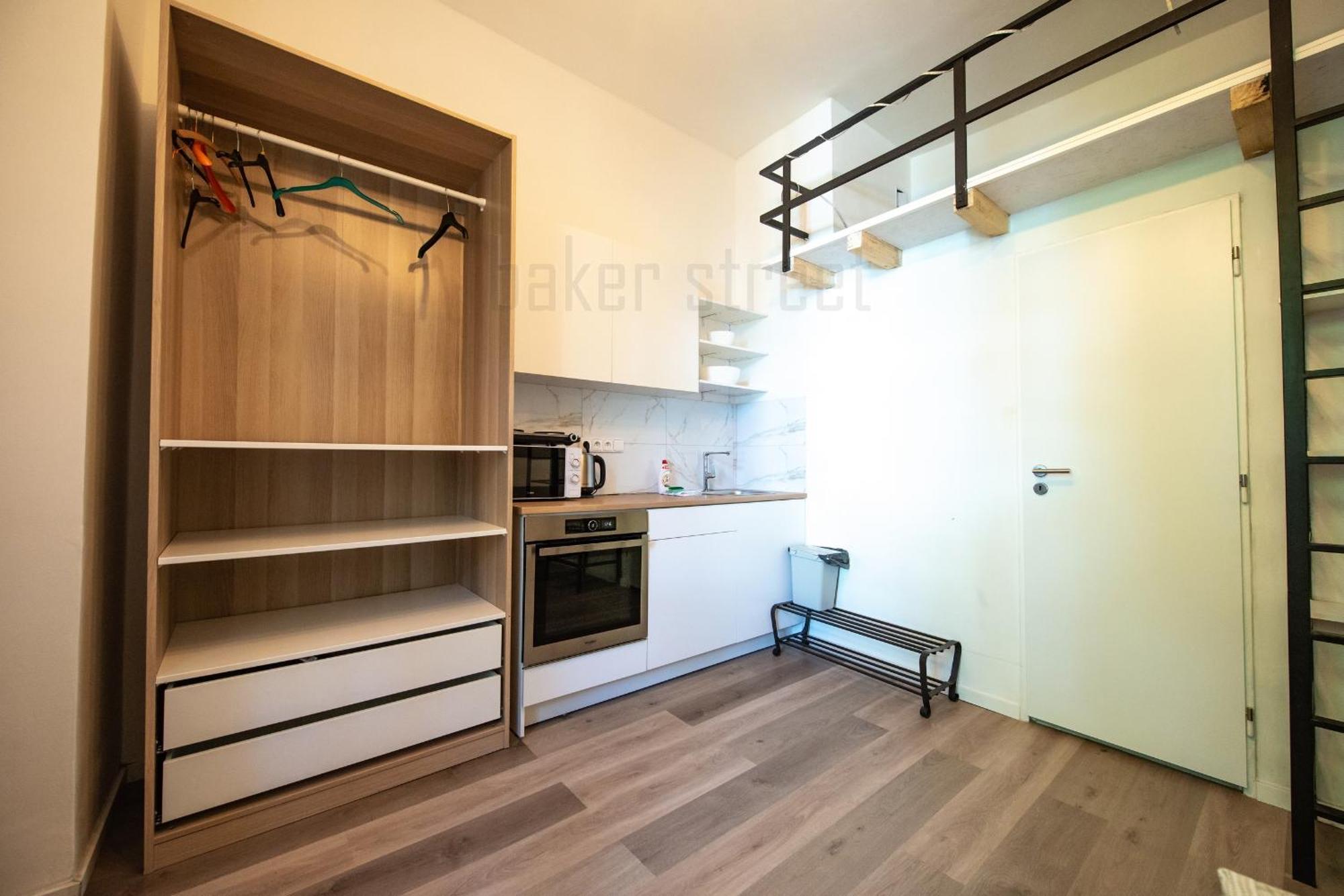 Storey Apartment Close To Metro Palmovka Prague Exterior photo